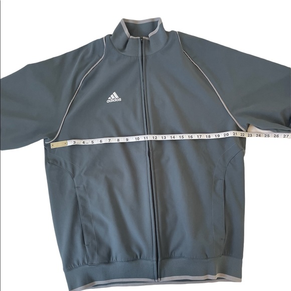 Adidas Light Jacket (L ) - Picture 4 of 6